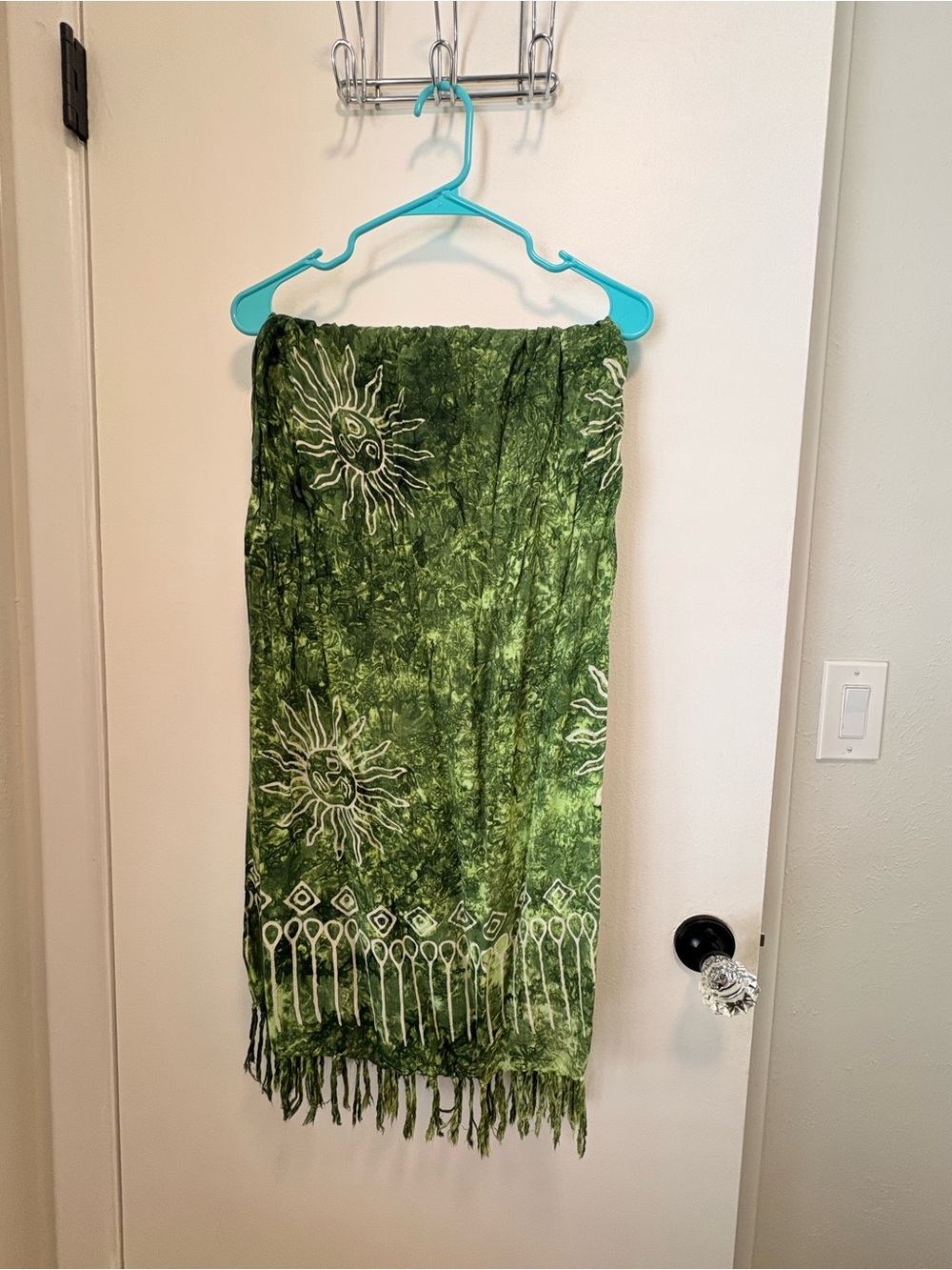 Green Sun Pattern Tie Dye Scarf Wrap